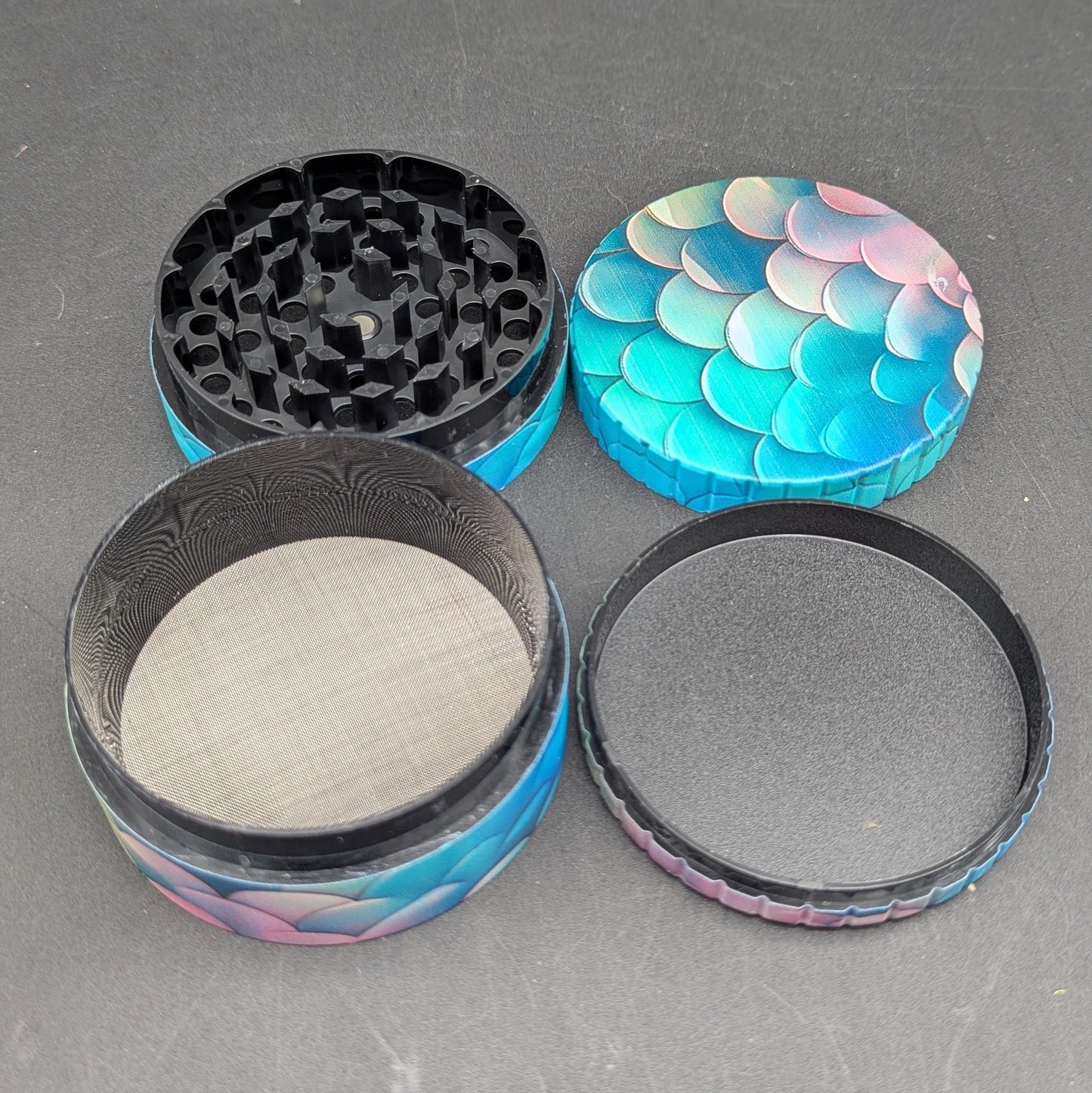 70mm 4-pc Dragon Scale Plastic Grinder-Avernic Smoke Shop