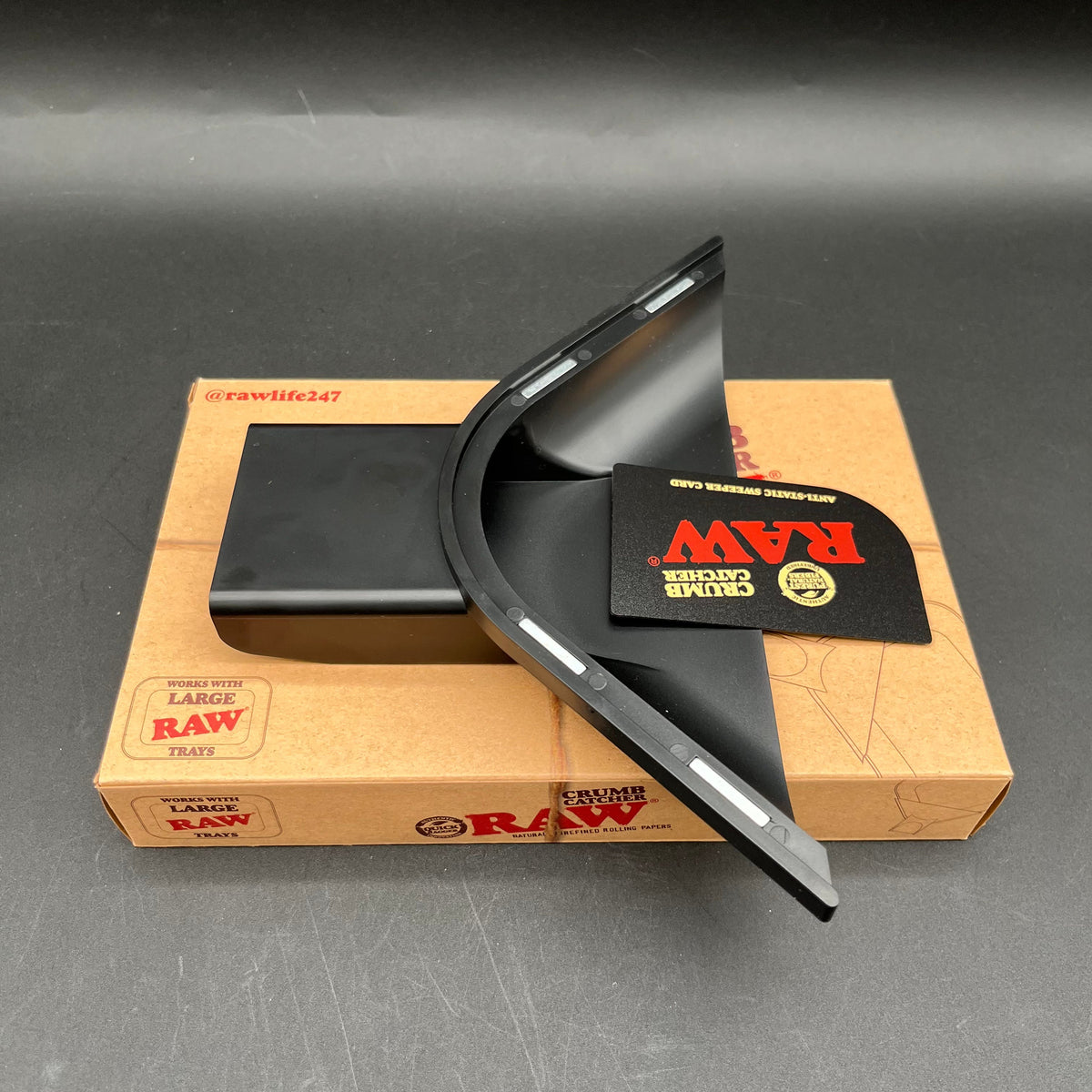 RAW® - Large Crumb Catcher with Sweep Card-Meech Madness Smoke Shop