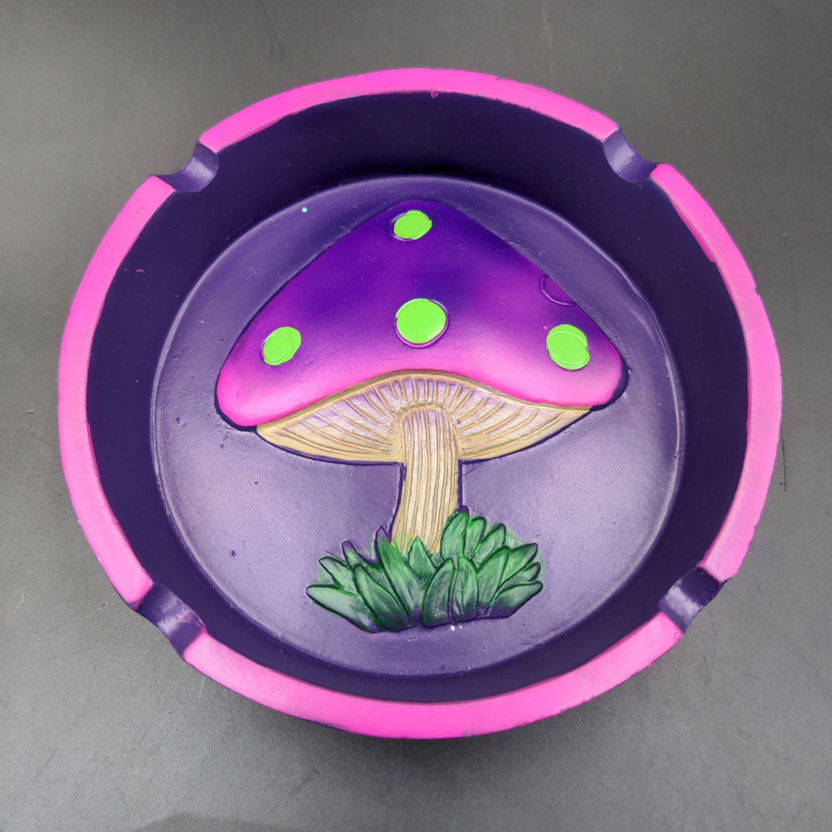 Mushroom Round Polyresin Ashtray | 4.25"-Avernic Smoke Shop