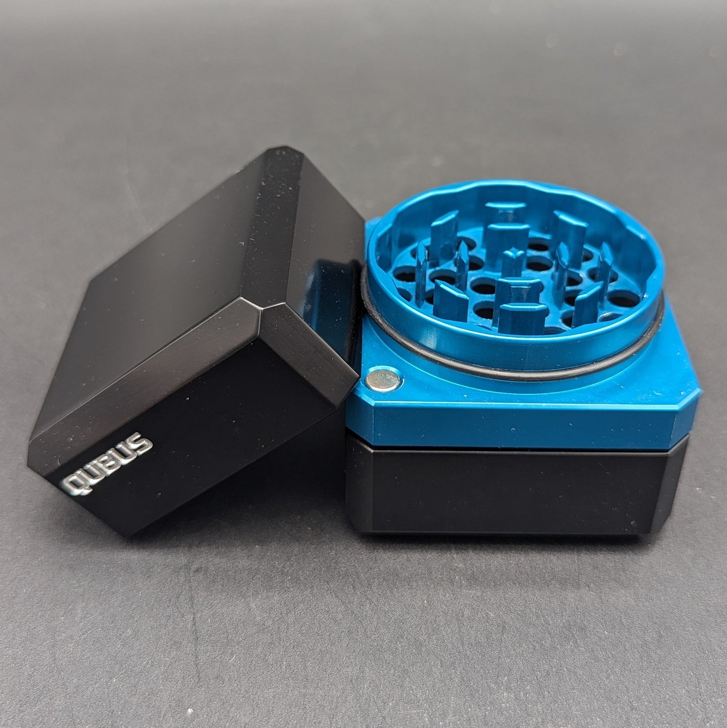 Qubus Premium Grinder-Avernic Smoke Shop
