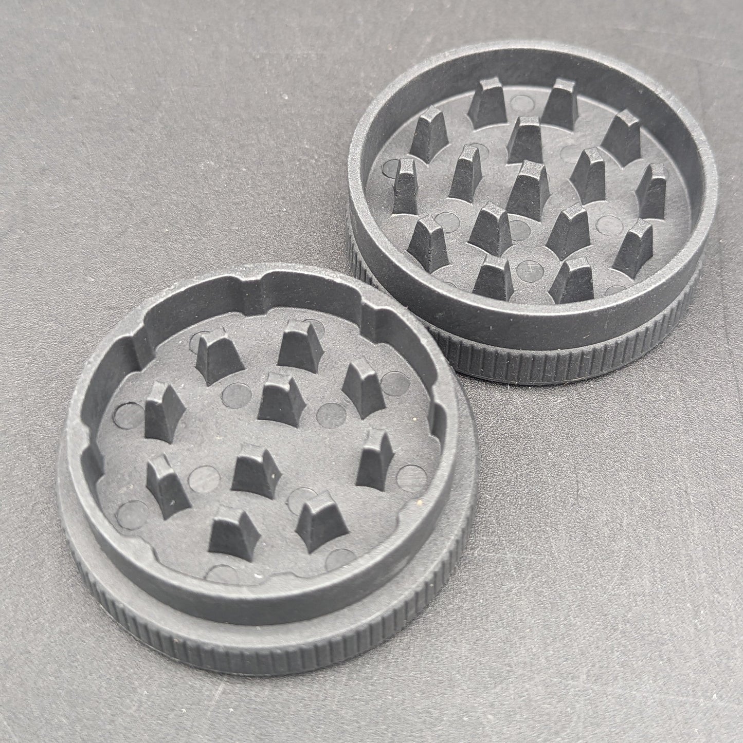 Santa Cruz Shredder Acrylic 2-Piece Grinder-Avernic Smoke Shop