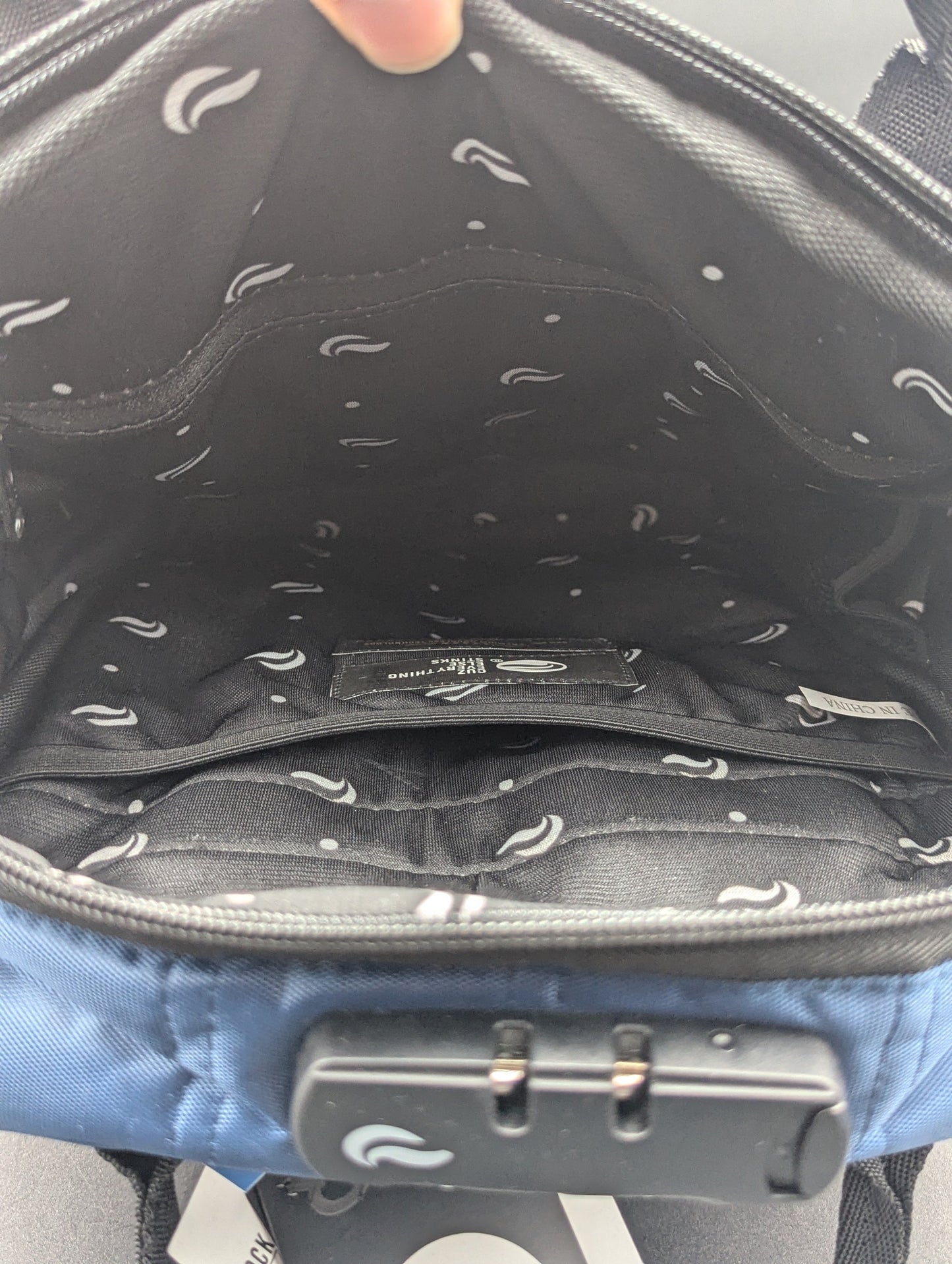 Skunk Raven Backpack - Smellproof Backpack-Meech Madness Smoke Shop