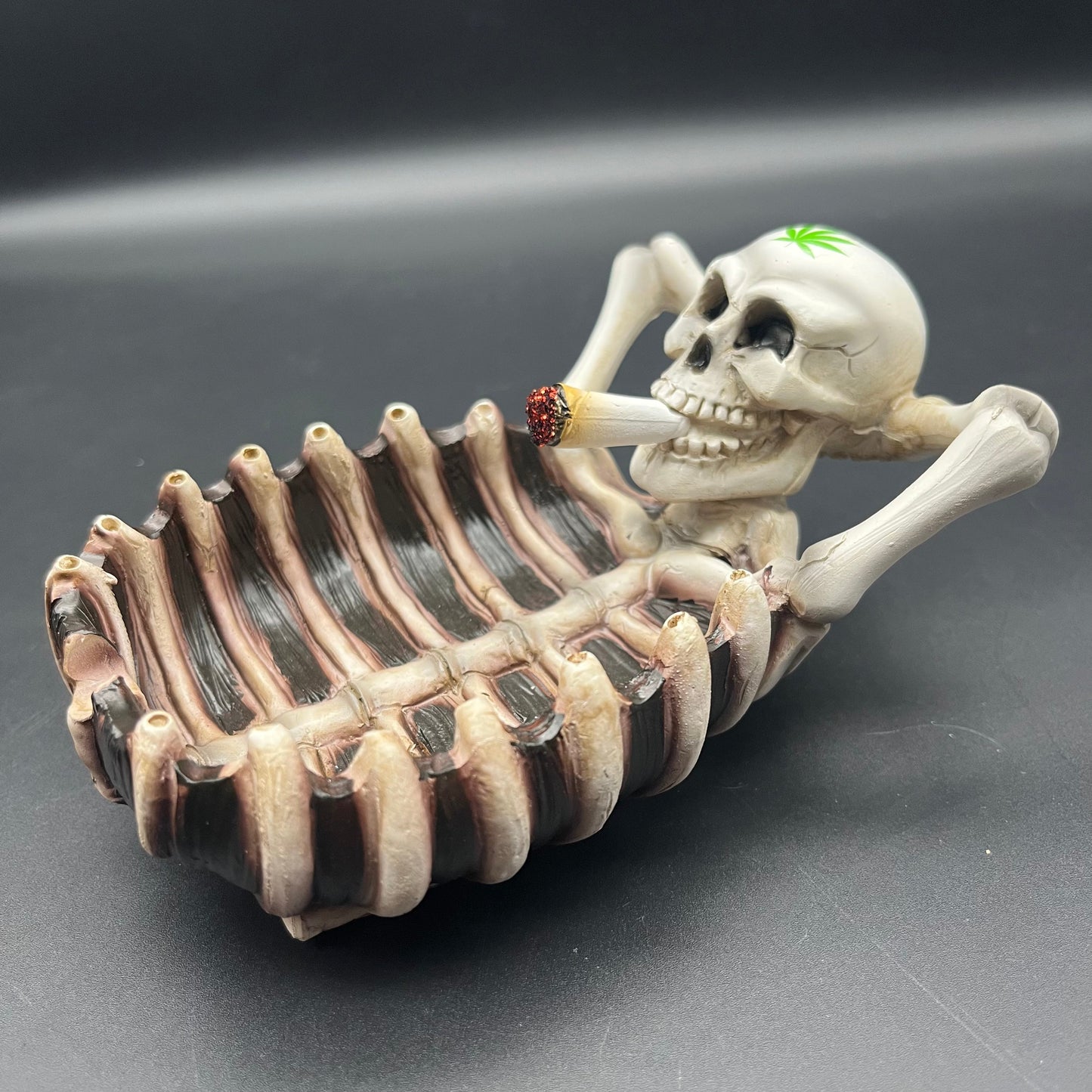 Smoking Skeleton Ashtray-Avernic Smoke Shop