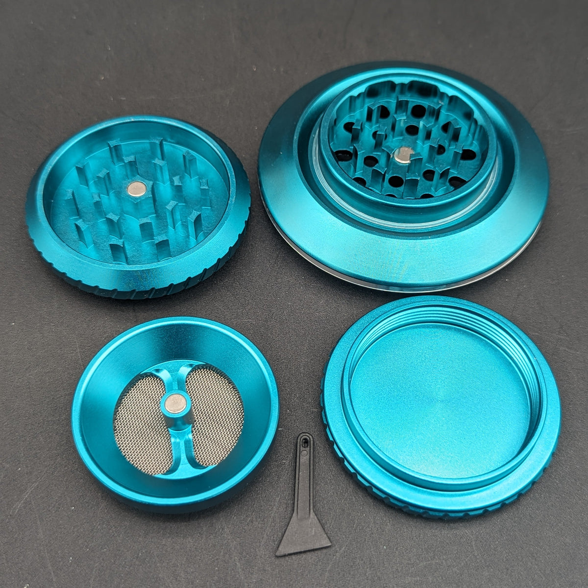 UFO Rolls Spaceship Grinder 4pc-Meech Madness Smoke Shop
