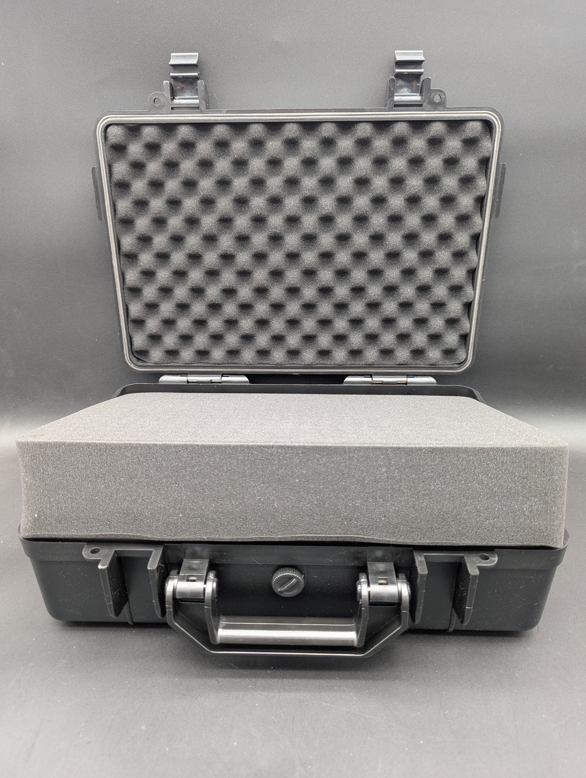 Vector 15" Pluck Foam Hard Case-Avernic Smoke Shop