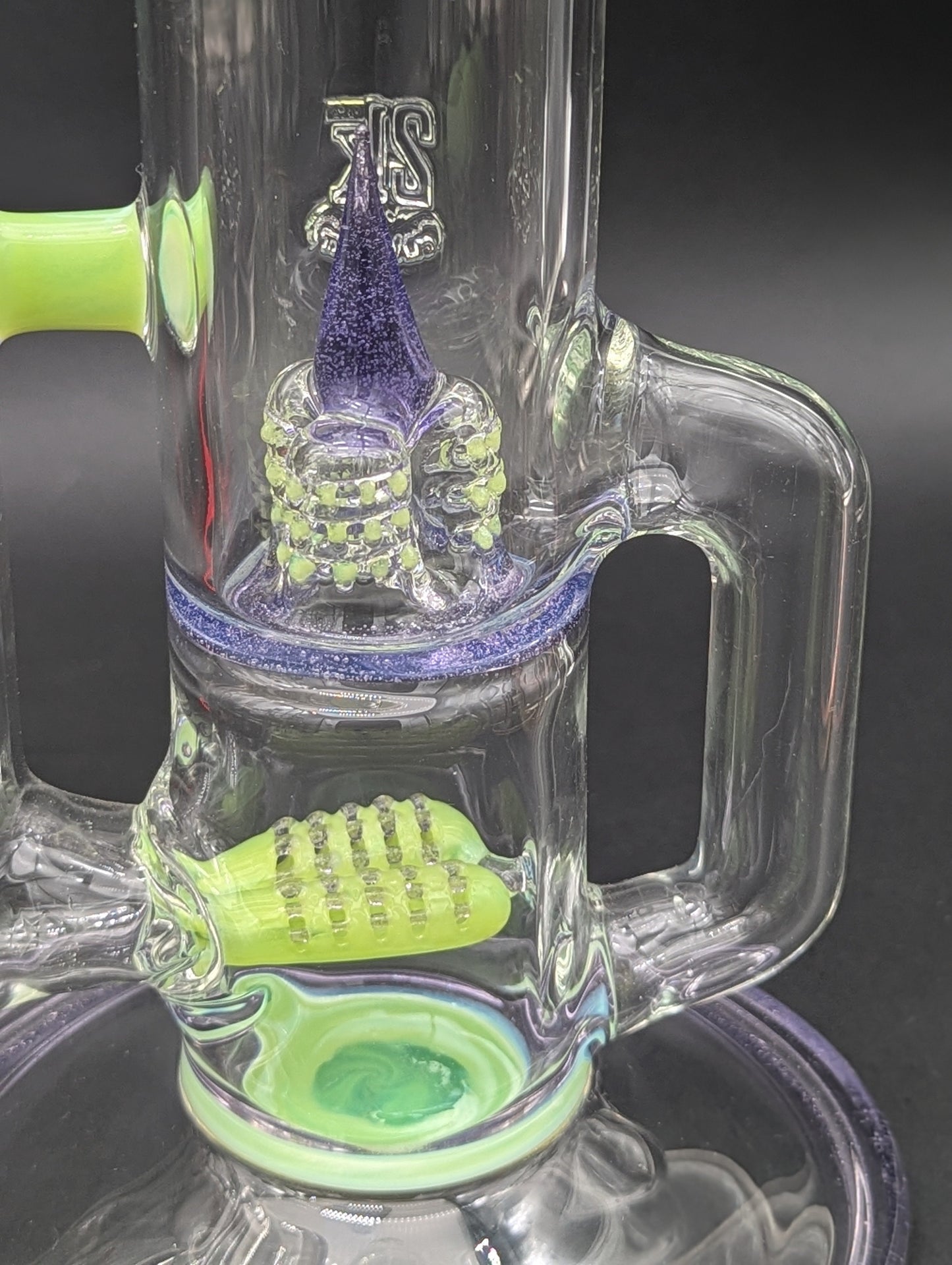 2K Glass 15" Inline to Inv3 w/ Drain-Avernic Smoke Shop
