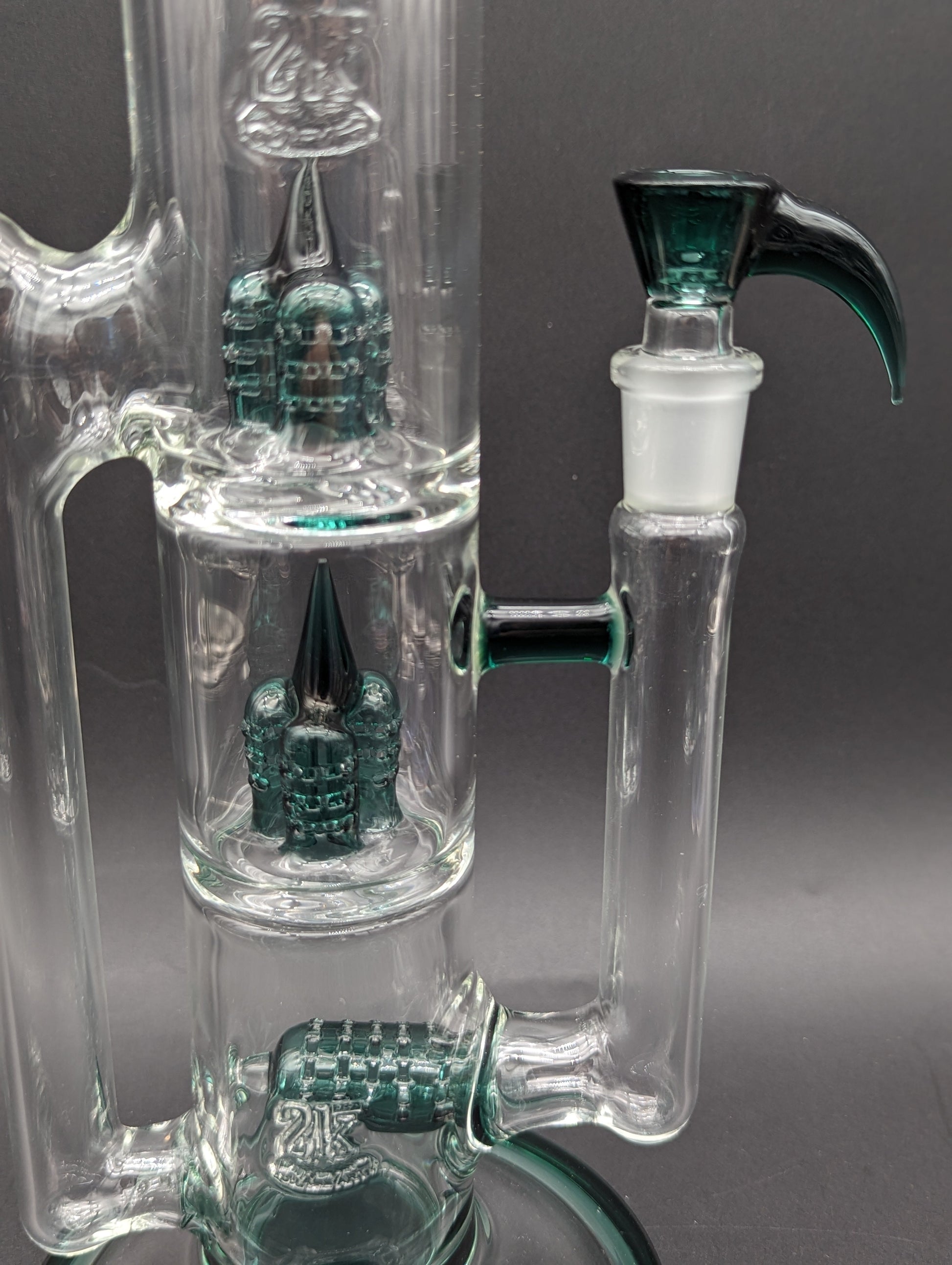 2K Glass 19" Color Accent Treecycler-Avernic Smoke Shop