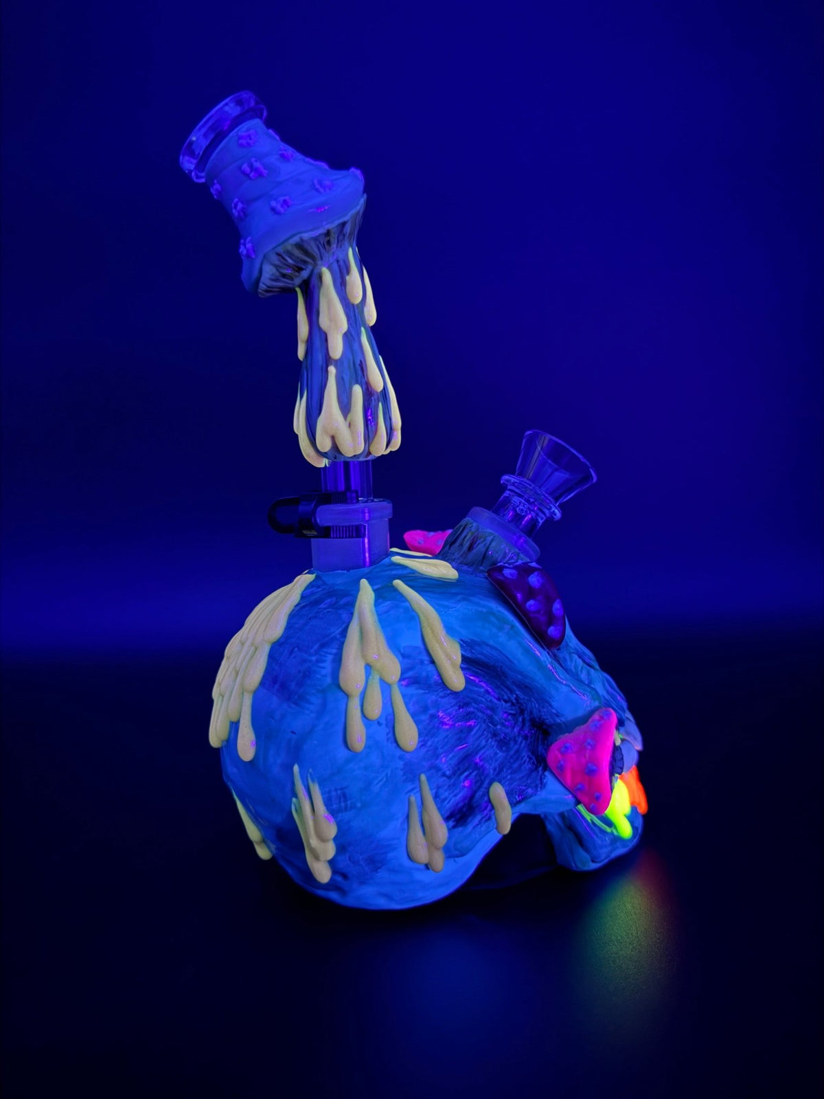 3D Trippy Blue Skull Bong - Meech Madness Smoke Shop