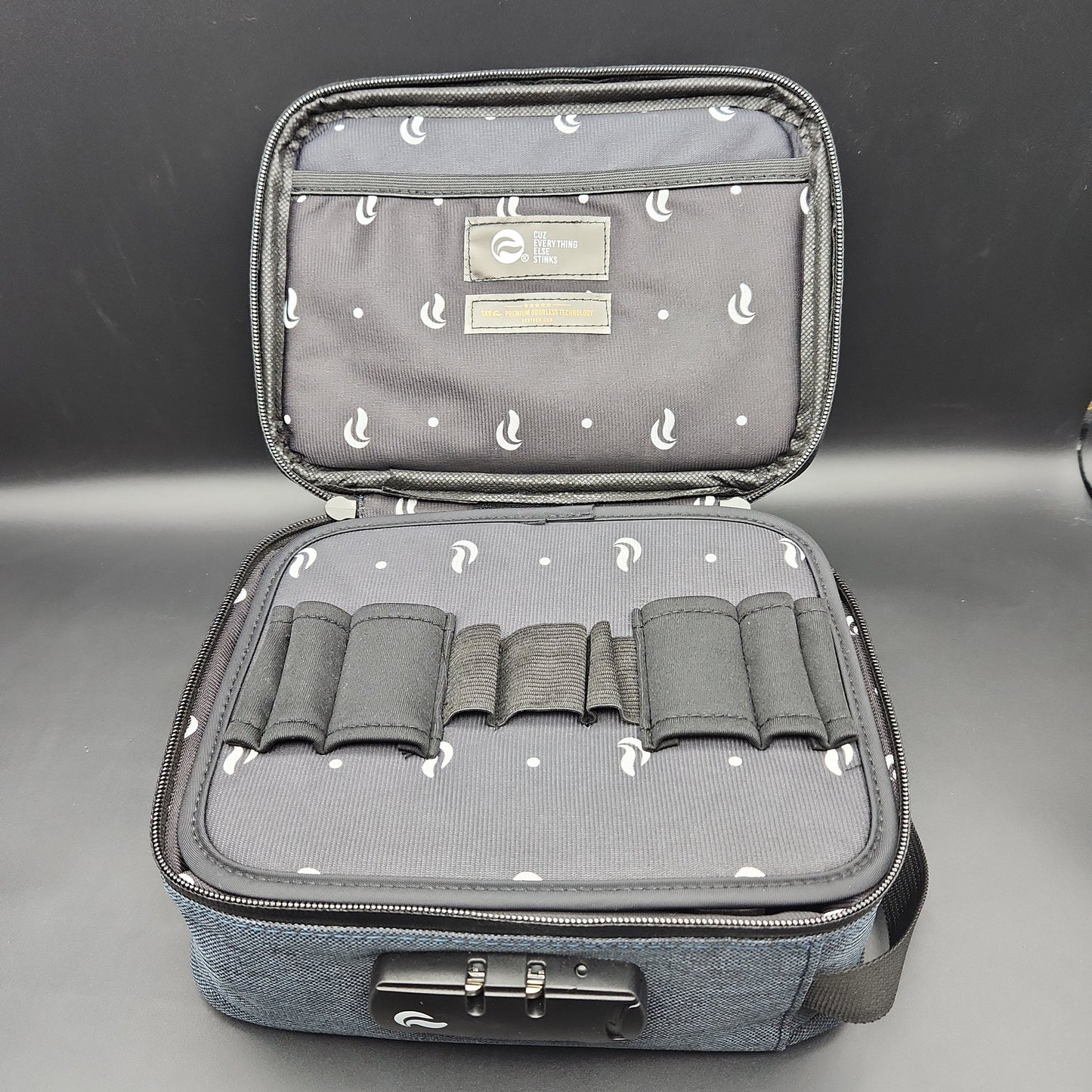 9" SKUNK Lunchbox Smell Proof Carry Bag-Avernic Smoke Shop