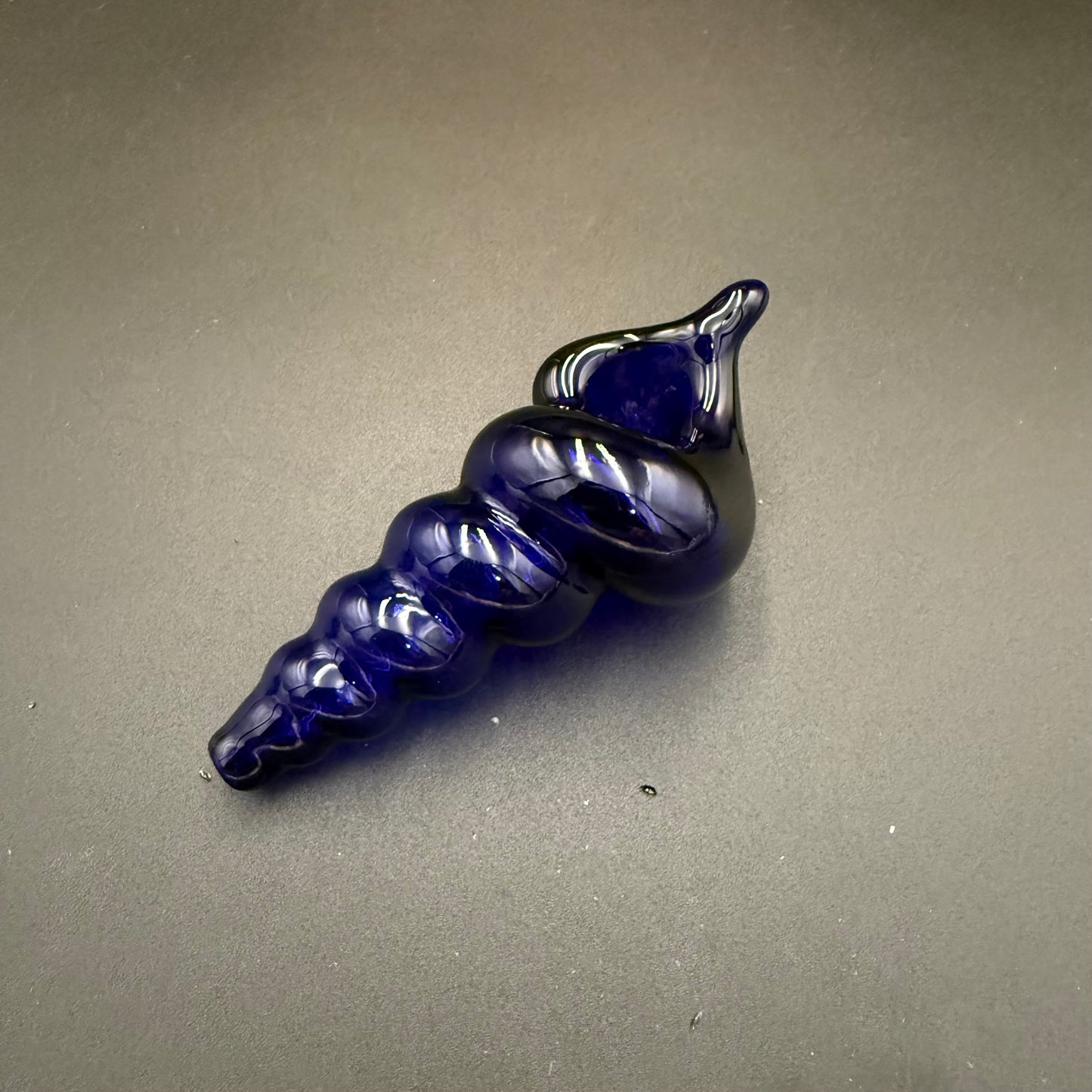 Shell Shaped Glass Hand Pipe - Meech Madness Smoke Shop