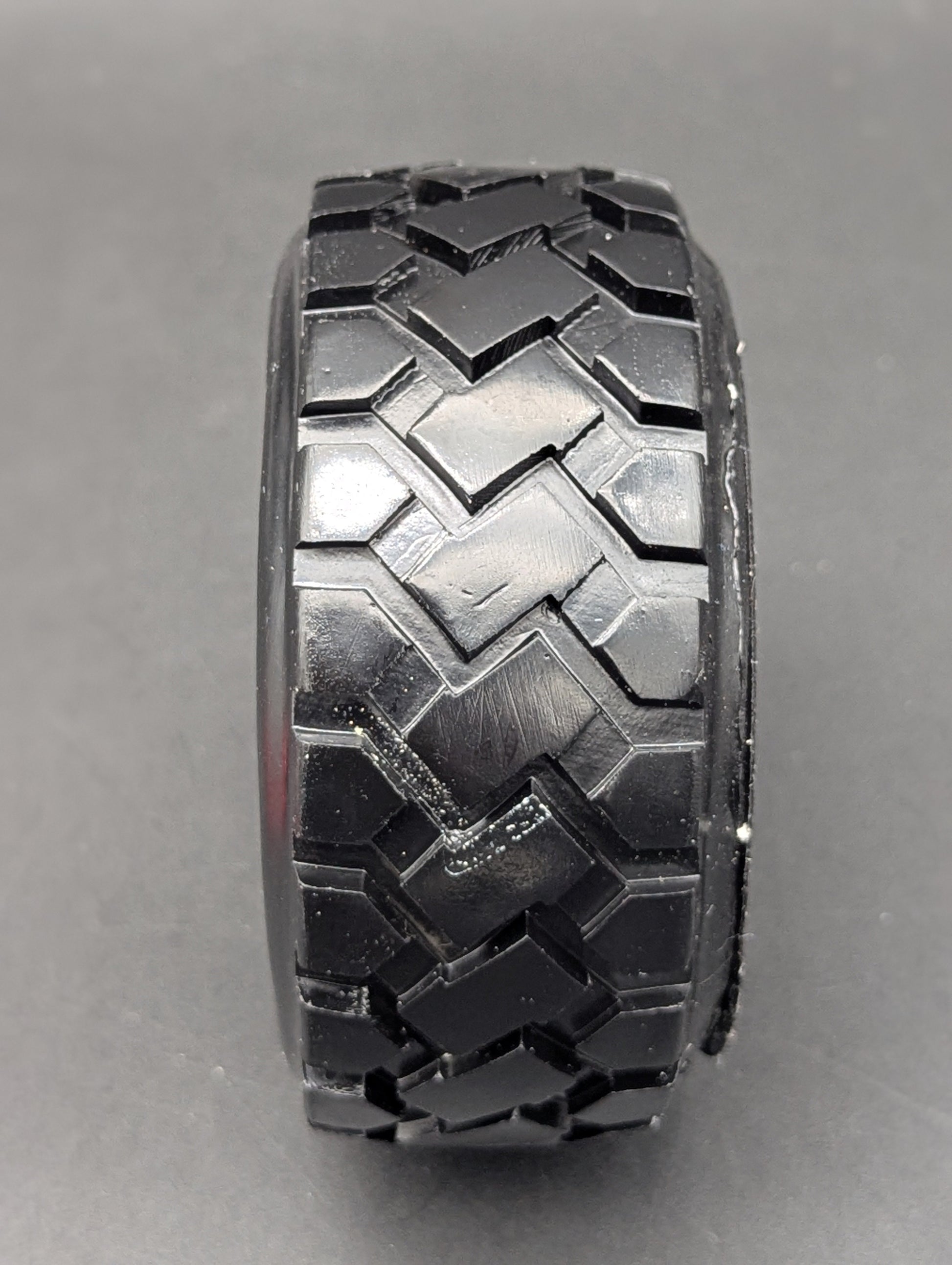 Big Tire Resin Ashtray-Avernic Smoke Shop
