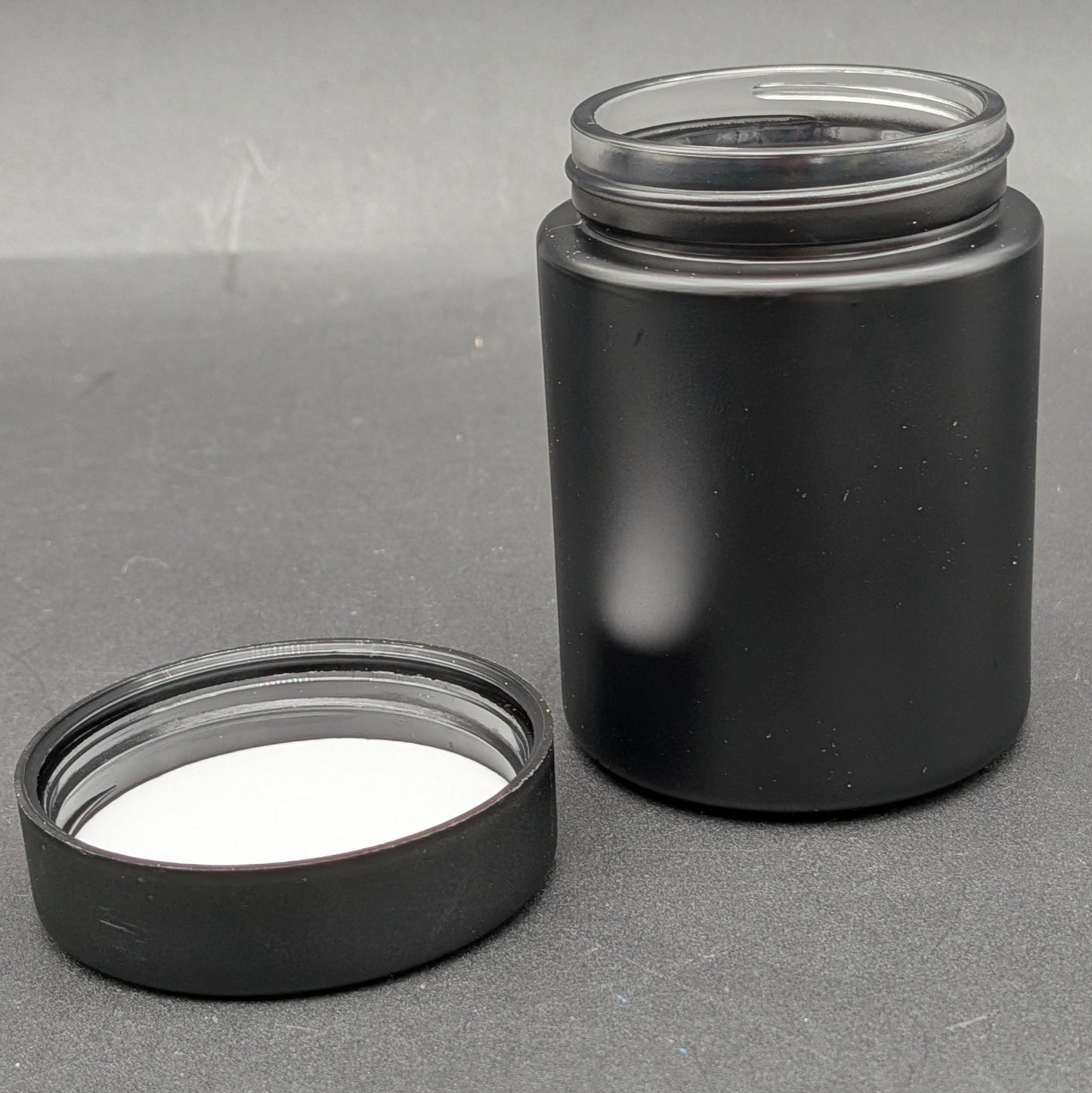 Black UV-Proof Glass Jar with Lid-Avernic Smoke Shop