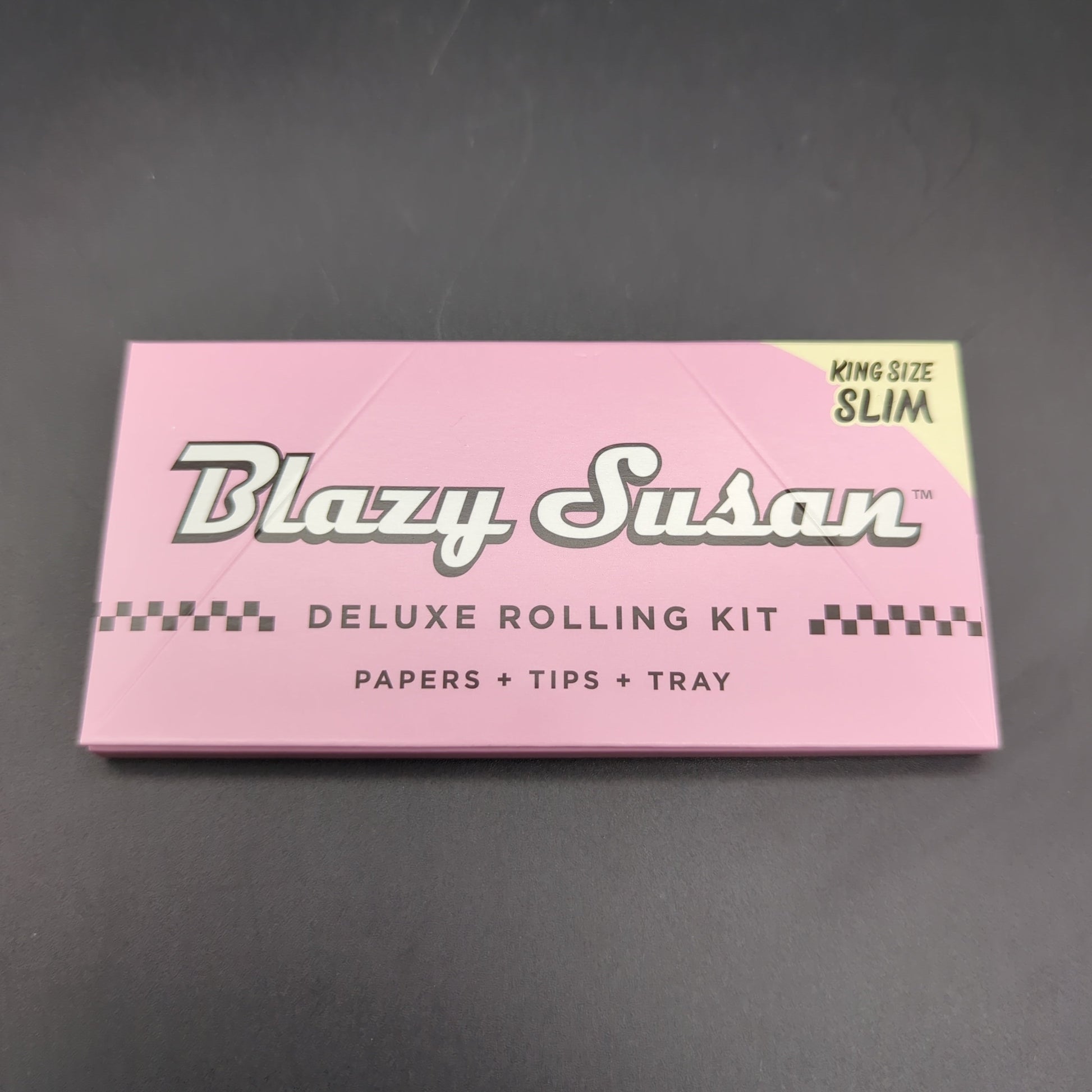 Blazy Susan Pink Papers Deluxe Rolling Kit - Avernic Smoke Shop