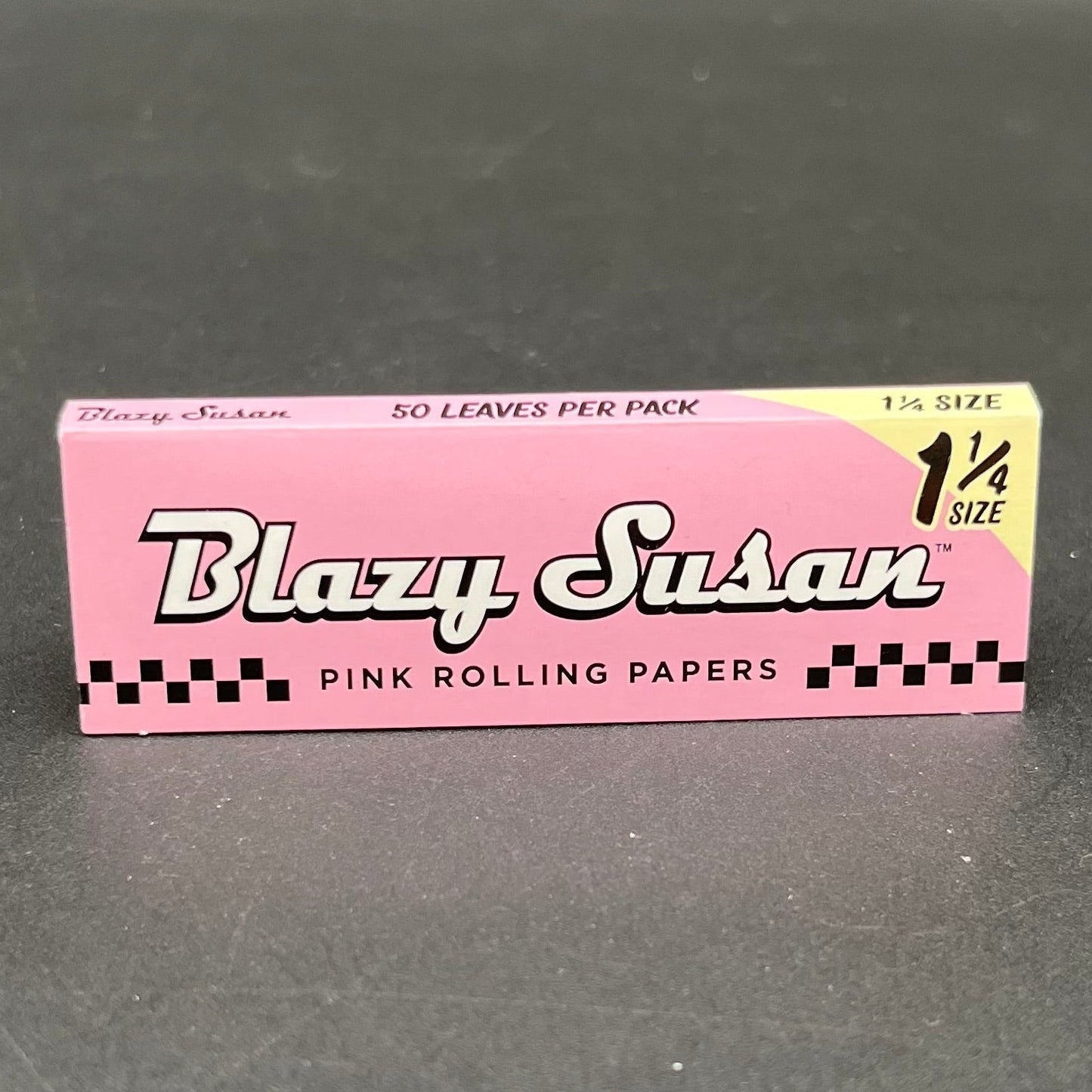 Blazy Susan Pink Rolling Papers | 1 1/4" | 50pc-Avernic Smoke Shop