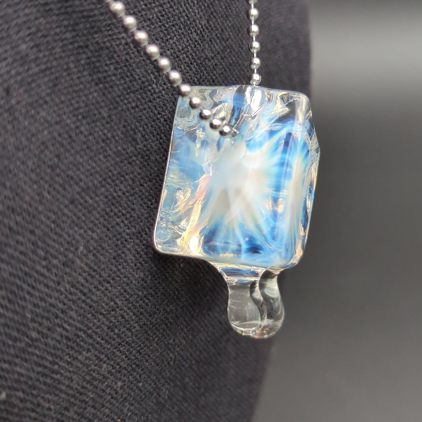 Chaka Glass Ice Core Cube Pendant - Avernic Smoke Shop