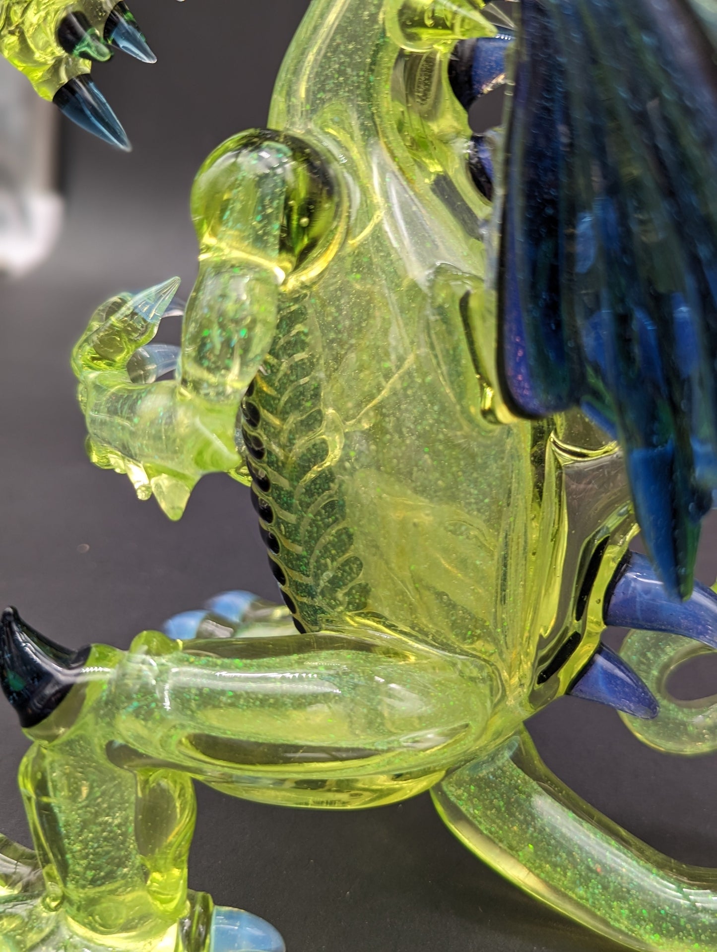 Crushed Opal Dragon Sculpture Dab Rig - Mako Glass-Avernic Smoke Shop