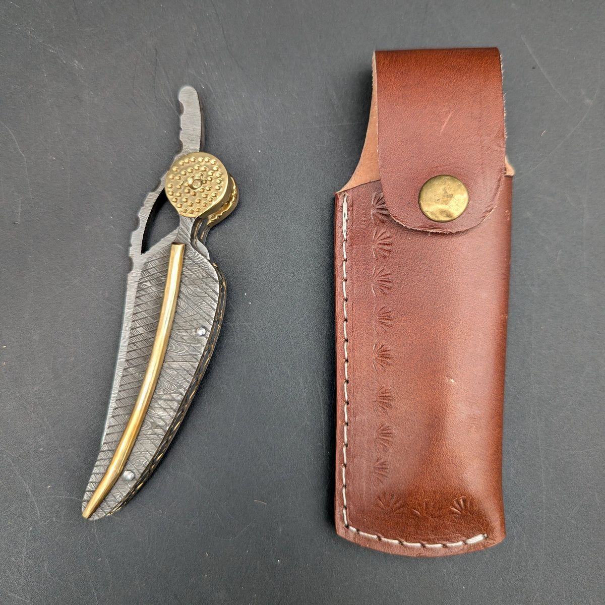 Damascus Steel Leaf Blade Knife-Meech Madness Smoke Shop