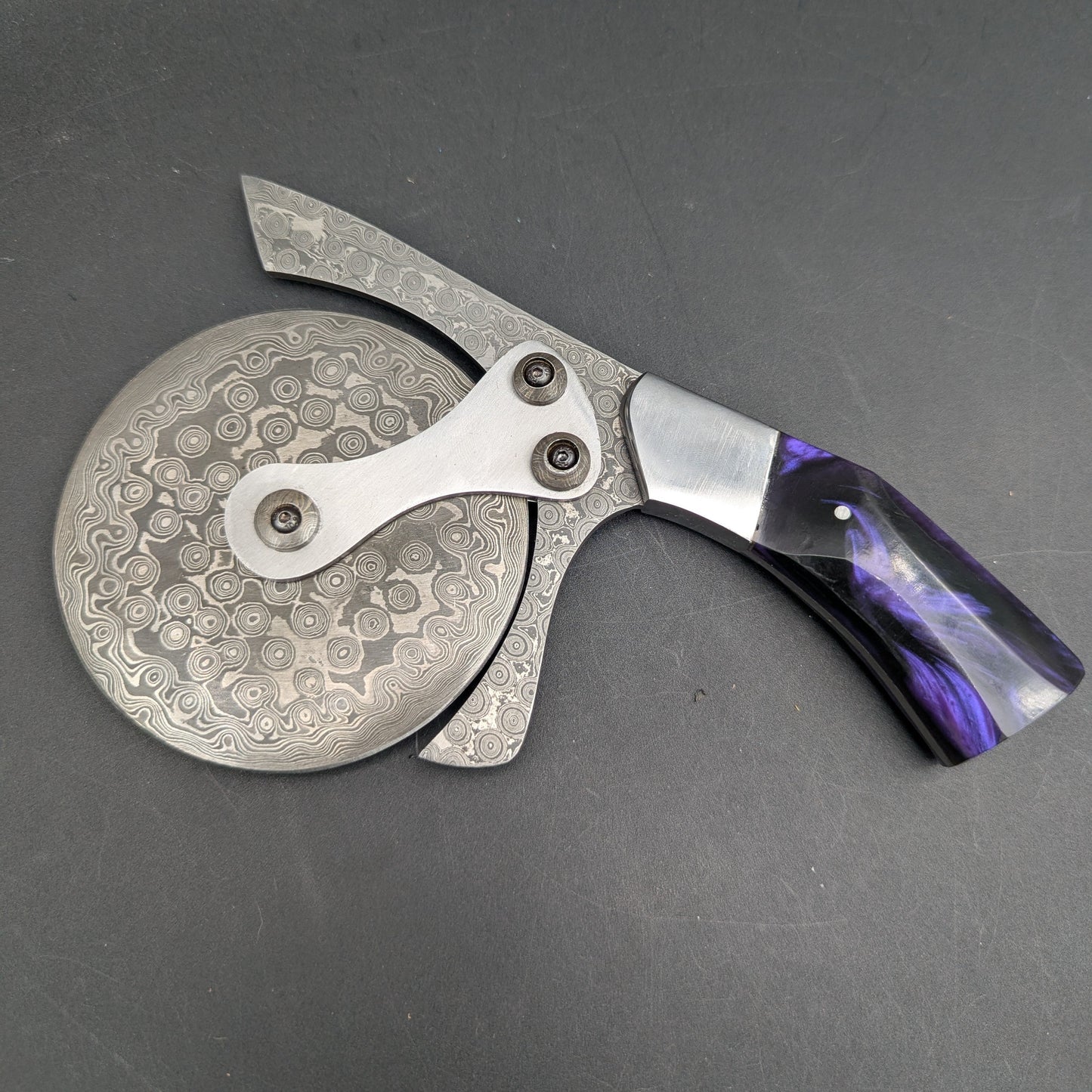 Damascus Steel + Resin Pizza Cutter-Meech Madness Smoke Shop