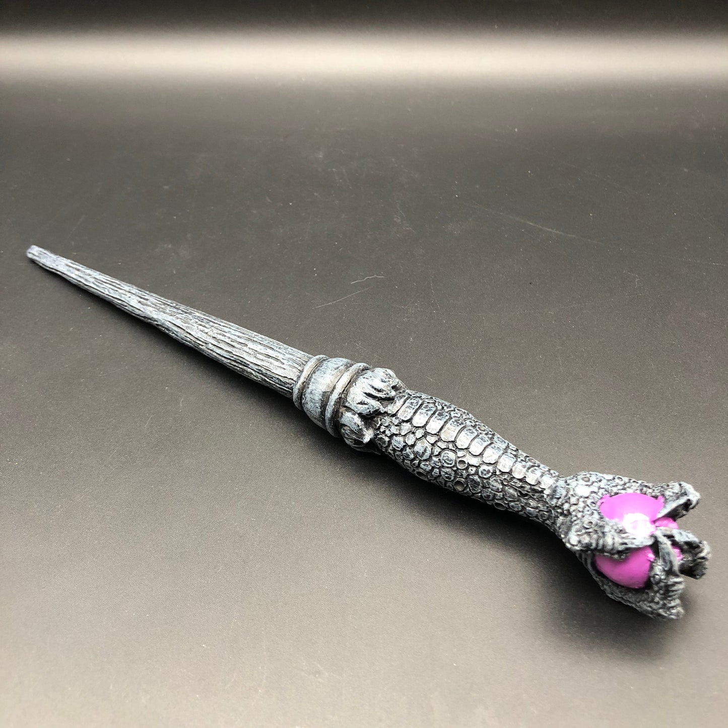 Dragon Claw Magic Wand - 9.5" - Avernic Smoke Shop