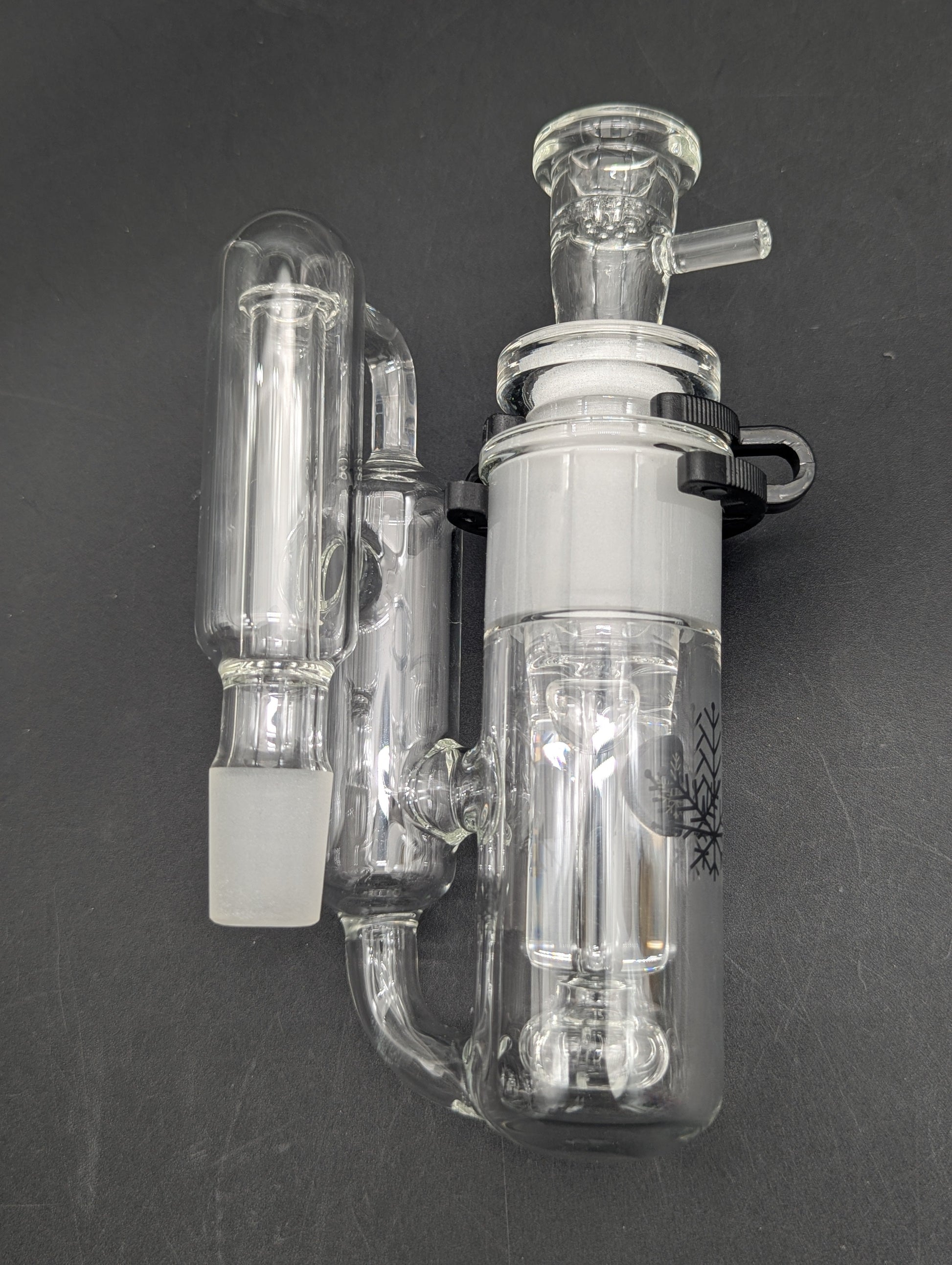 Freeze Pipe - 18mm Ash Catcher Pro-Avernic Smoke Shop