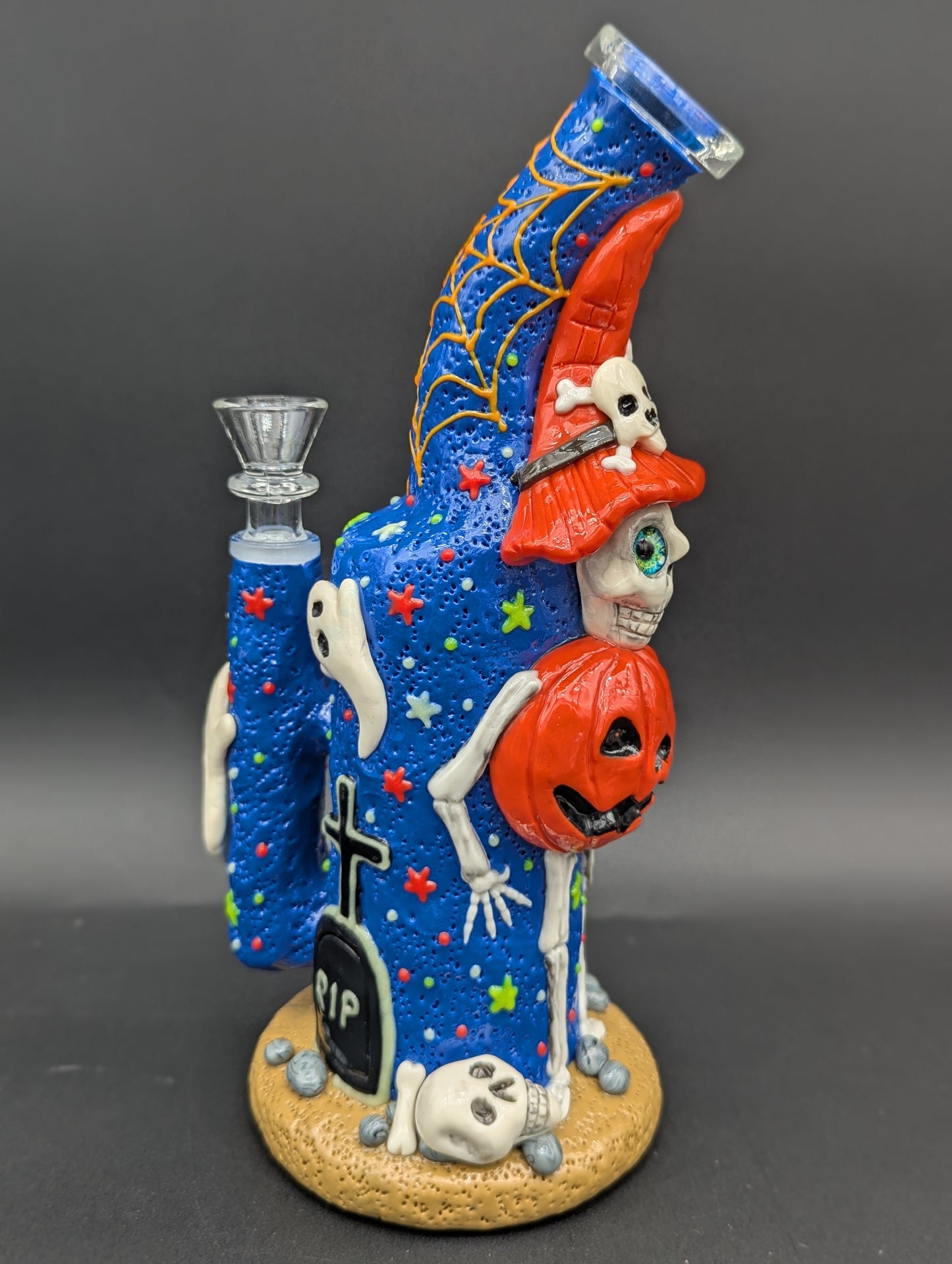 Graveyard Vibes - Spooky 3D Bong-Avernic Smoke Shop