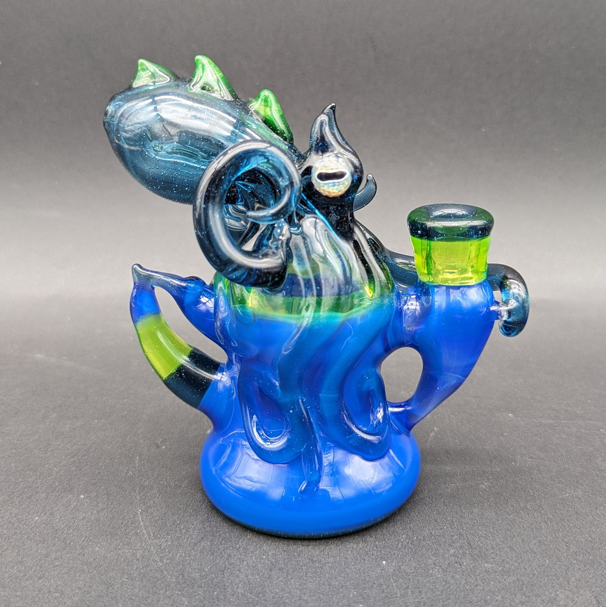 Mako Glass 4.5" Octopus Dab Rig-Avernic Smoke Shop