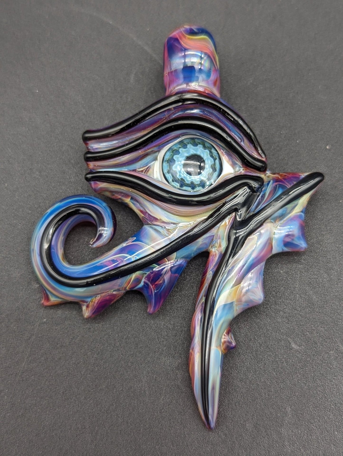 Mako Glass Eye of Ra Pendant - Meech Madness Smoke Shop