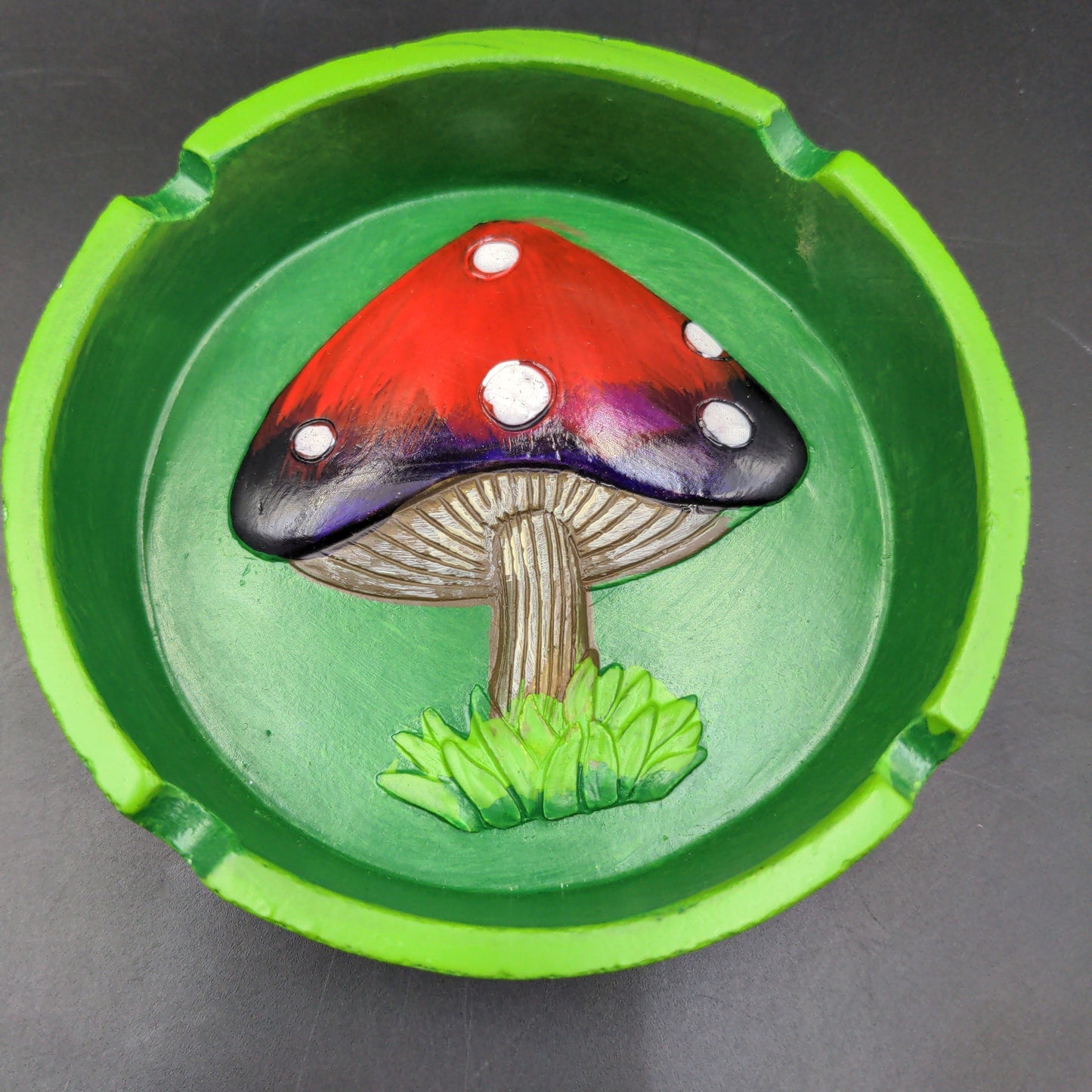 Mushroom Round Polyresin Ashtray | 4.25"-Avernic Smoke Shop