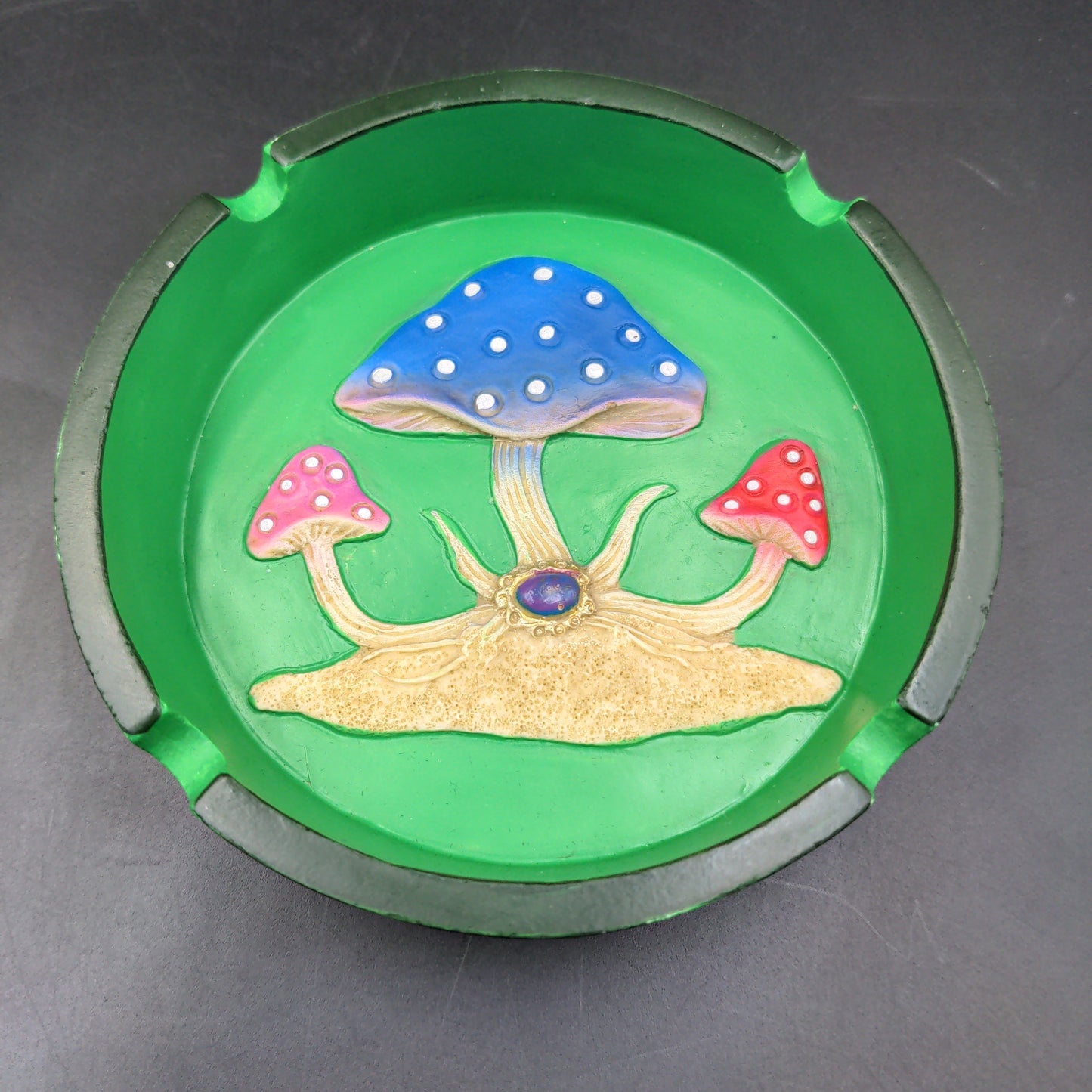 Mushroom Round Polyresin Ashtray | 4.25"-Avernic Smoke Shop