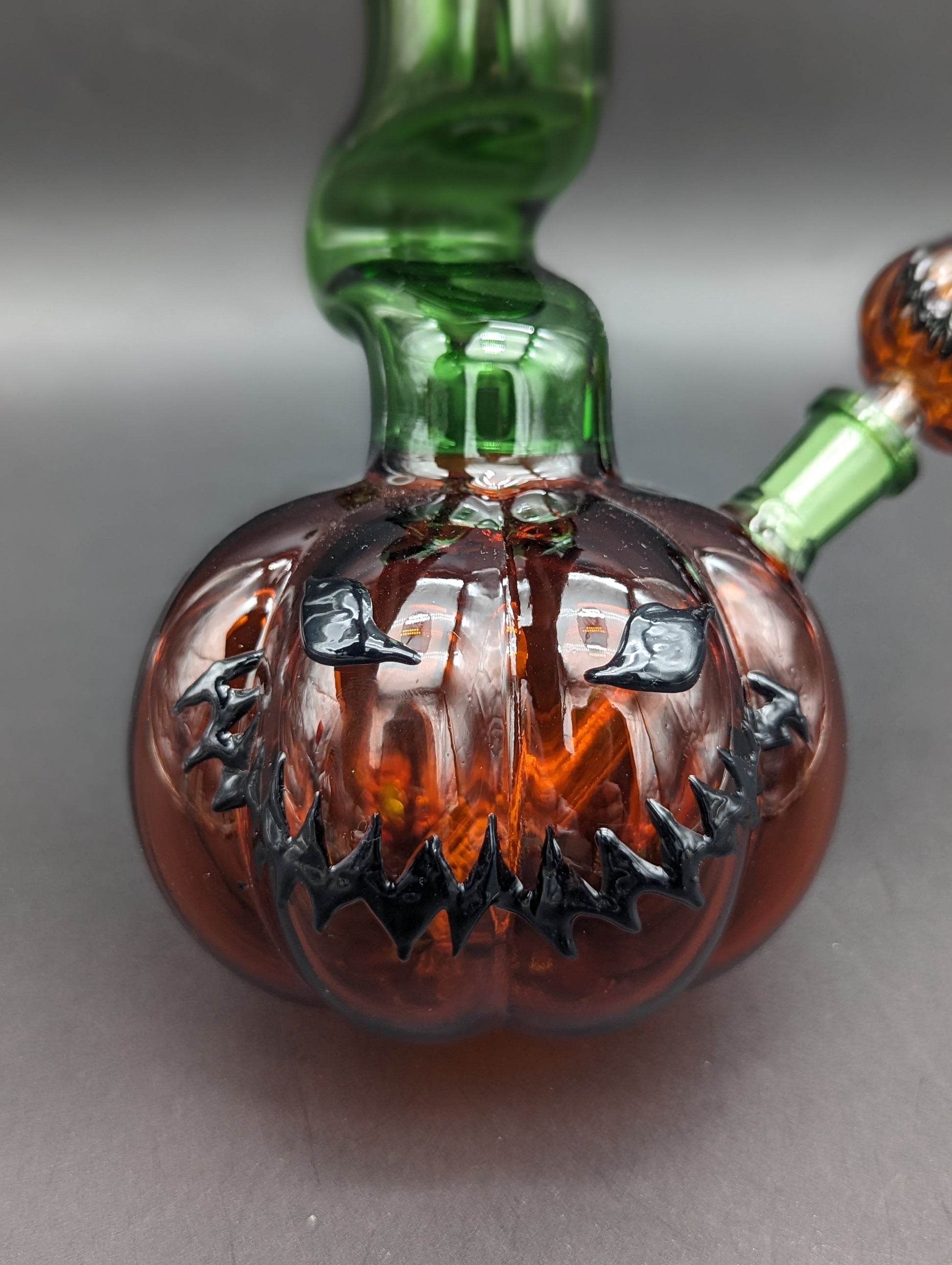 Pulsar Twisted Jack-O-Lantern Bong 11"-Avernic Smoke Shop