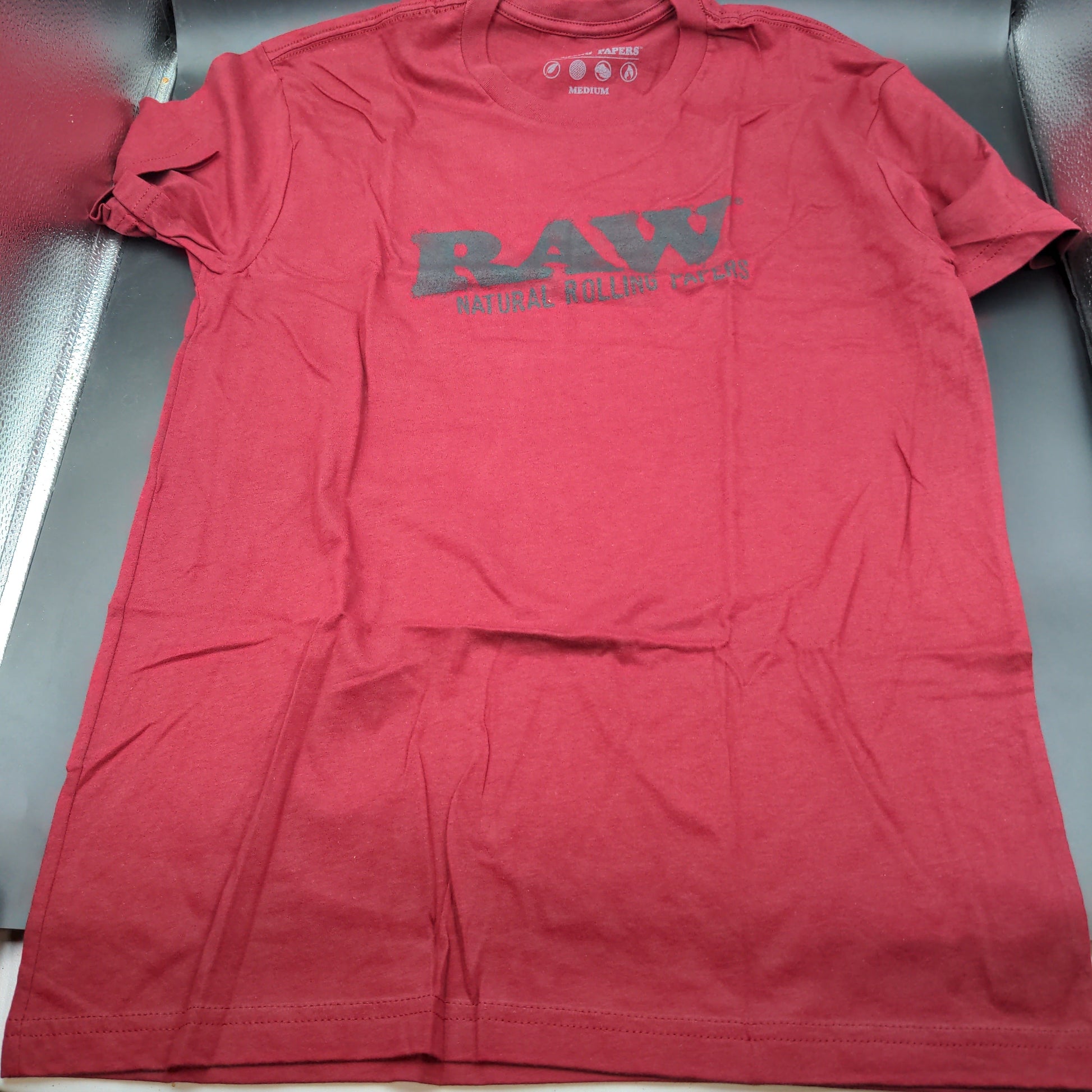 RAW T Shirt - Red Logo - Avernic Smoke Shop