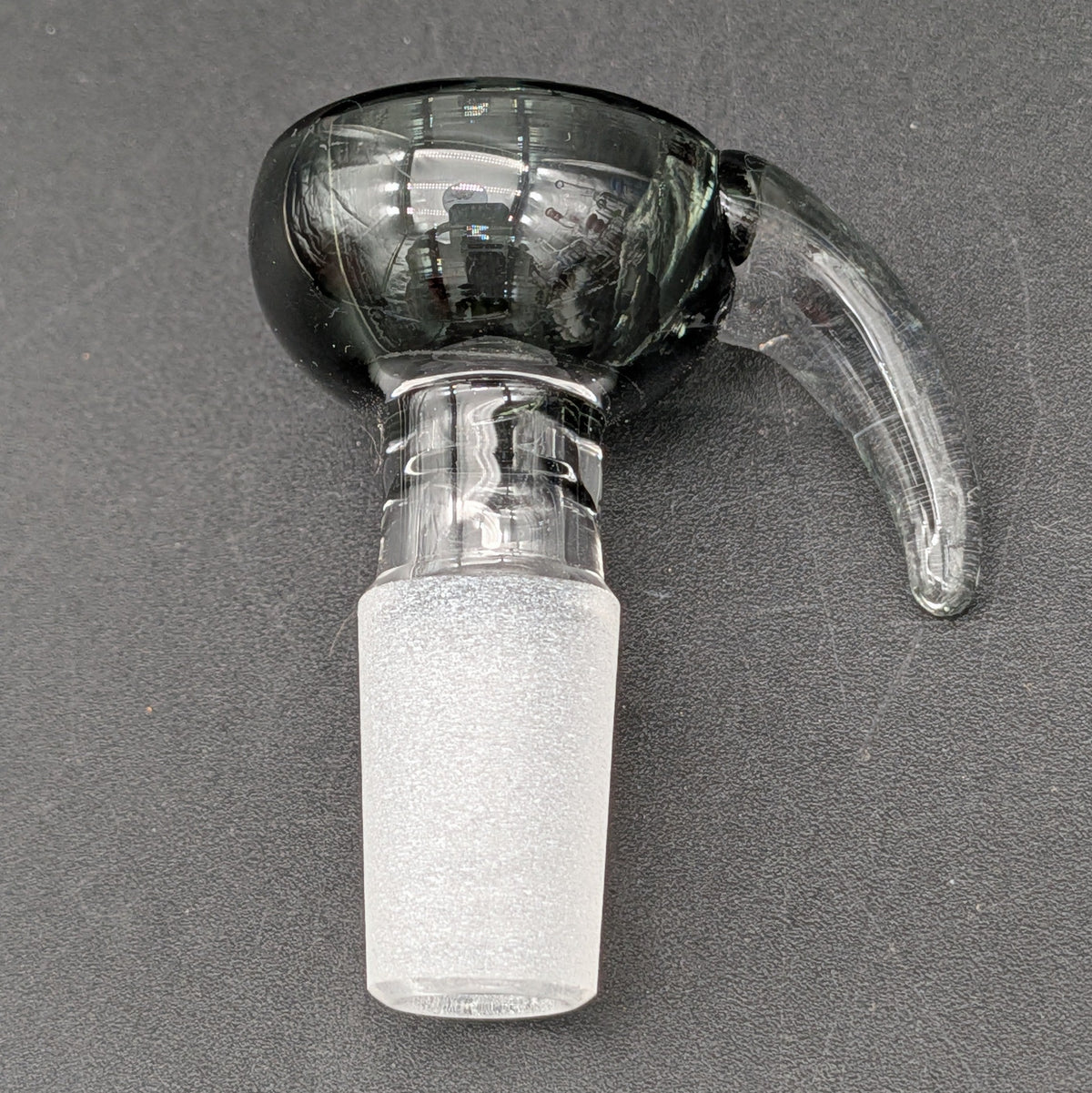 Round 14mm Bowl with Small Claw Handle