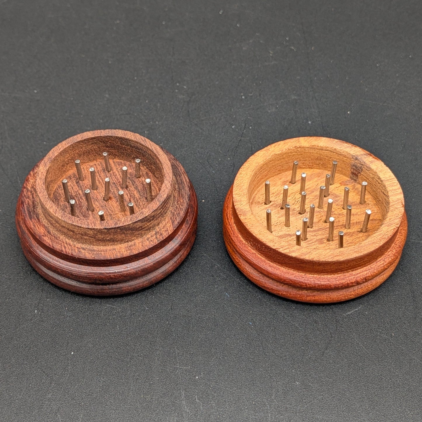 Round Wood Solid Color 2 Piece Grinder