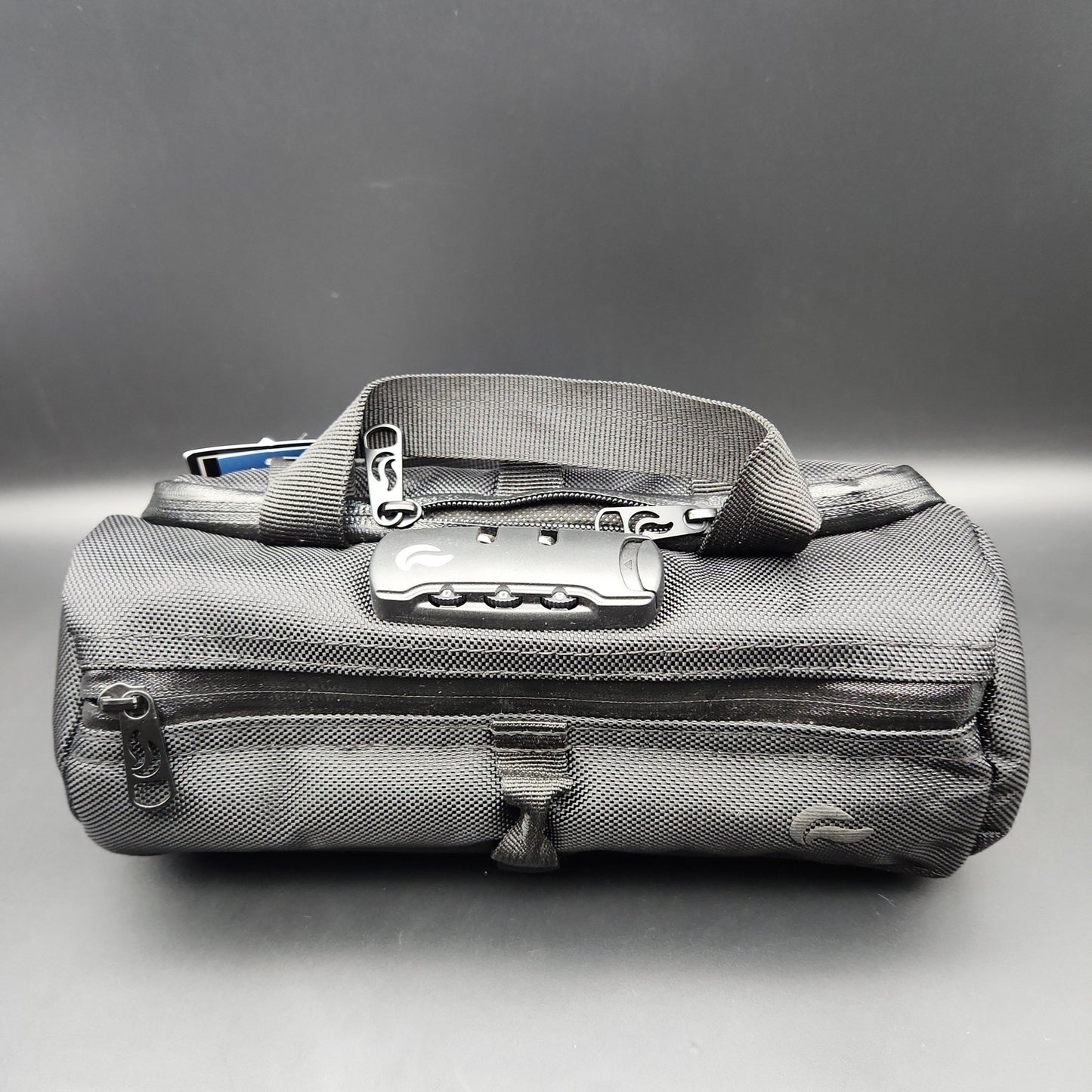 SKUNK 10" Duffle Tube - Padded Smell Proof Bag - Meech Madness Smoke Shop