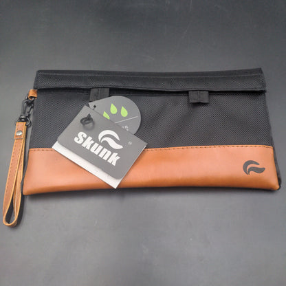 Skunk Mr. Slick 11″ x 6" Smell Proof Bag-Avernic Smoke Shop