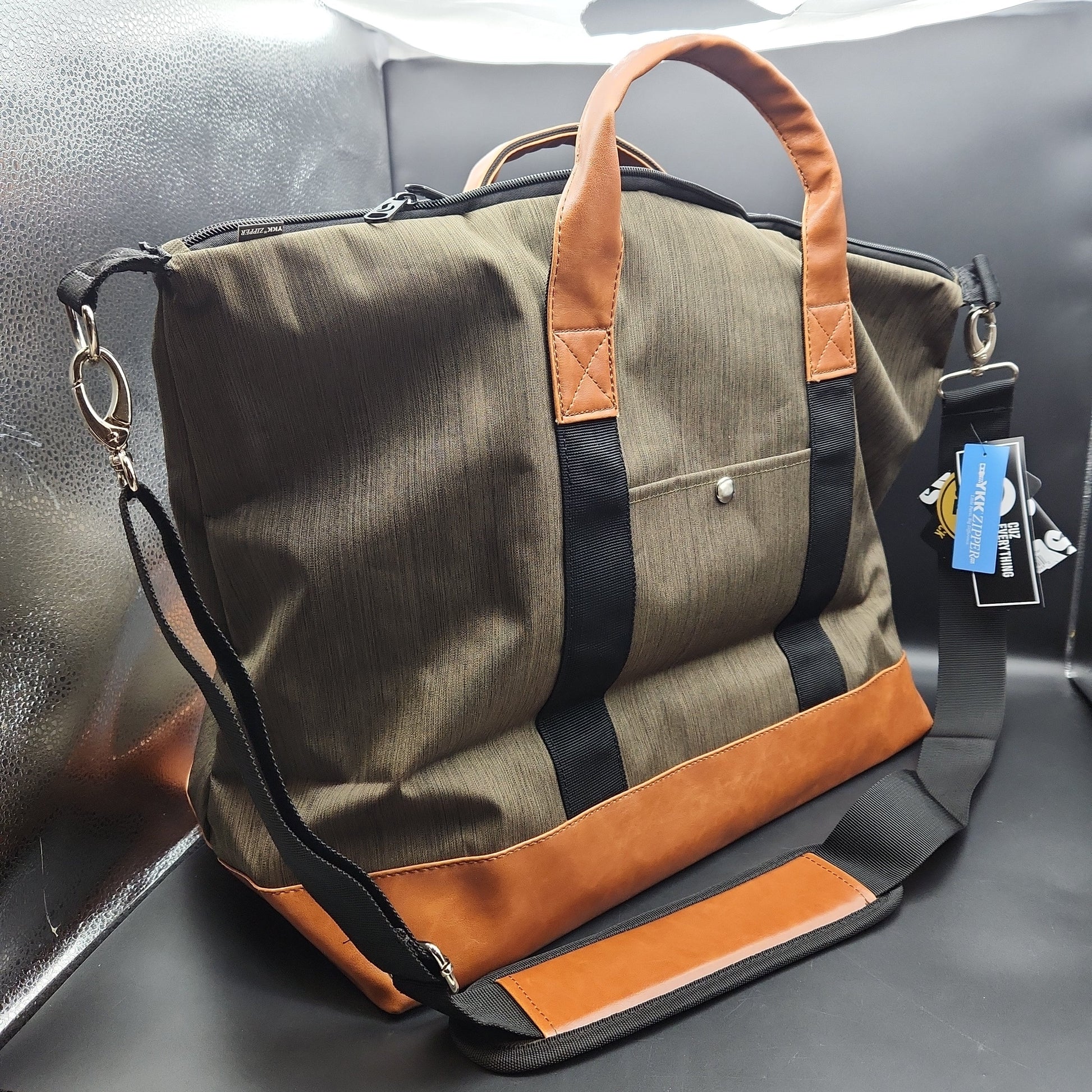 Skunk Weekender Smell Proof Bag-Avernic Smoke Shop