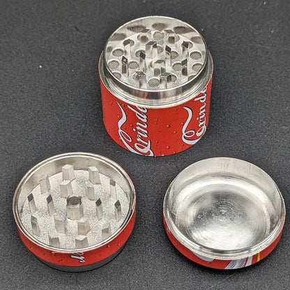 Molinillos de marihuana discretos con latas de refresco