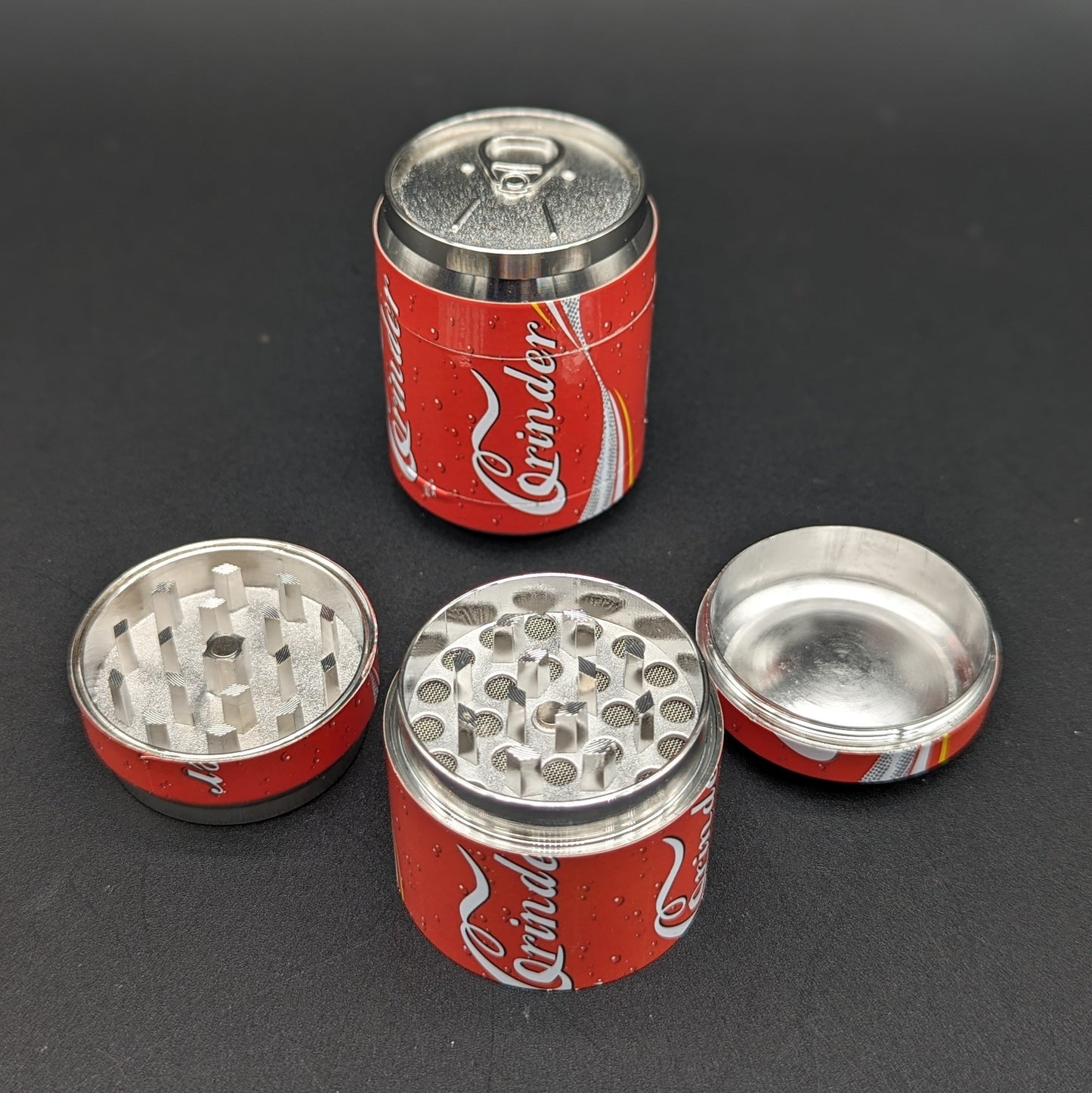 Molinillos de marihuana discretos con latas de refresco