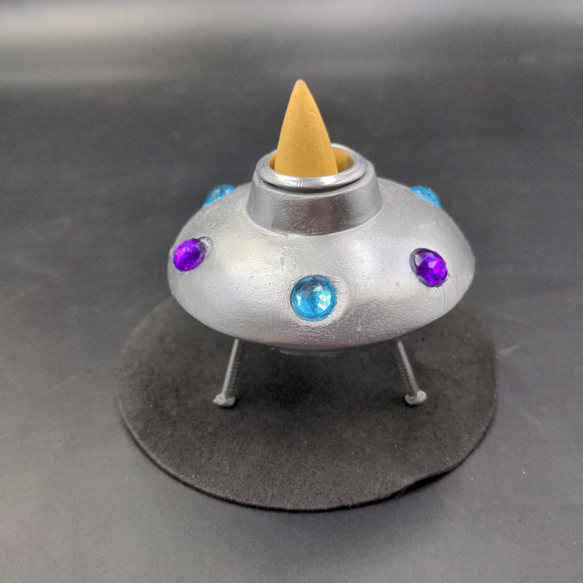 Space Ship Backflow Incense Burner - 2" - Avernic Smoke Shop