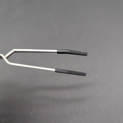 White Rhino Reverse Tweezers w/ Silicone Tip - Meech Madness Smoke Shop